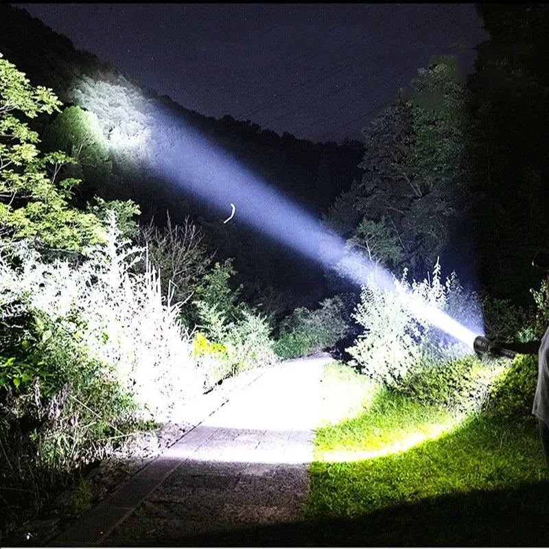 XHP90 LED Flashlight With Display Large Light Cup Fixed-Focus USB-C Fast Charging IPX4 Waterproof Outdoor Camping Torch